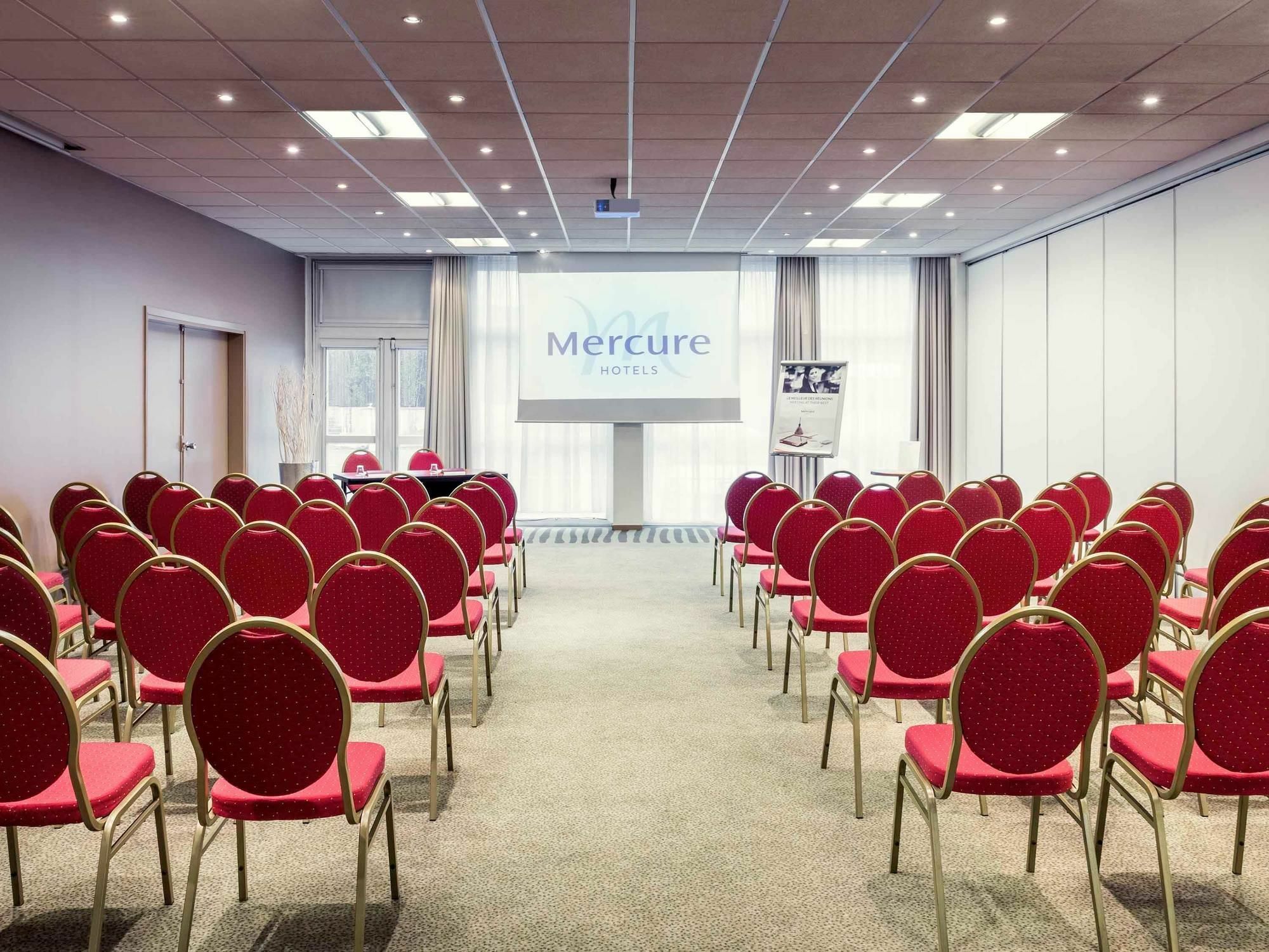 Mercure Paris Le Bourget Aeroport Ле-Блан-Меній Екстер'єр фото